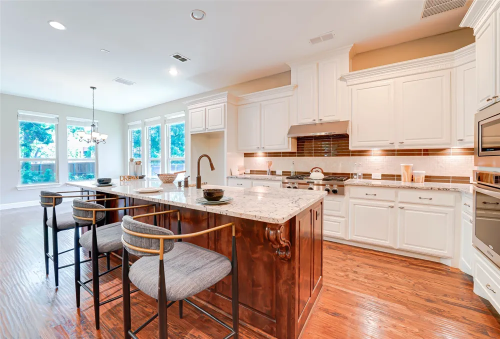 2213 Cotswold Valley Court Southlake, TX 76092