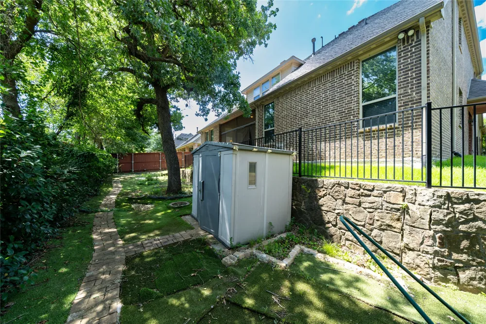 2213 Cotswold Valley Court Southlake, TX 76092