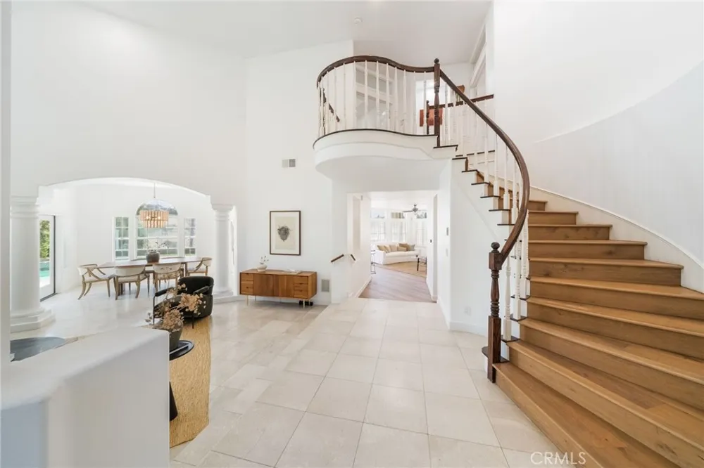 25842 Elderbrook Laguna Hills, CA 92653