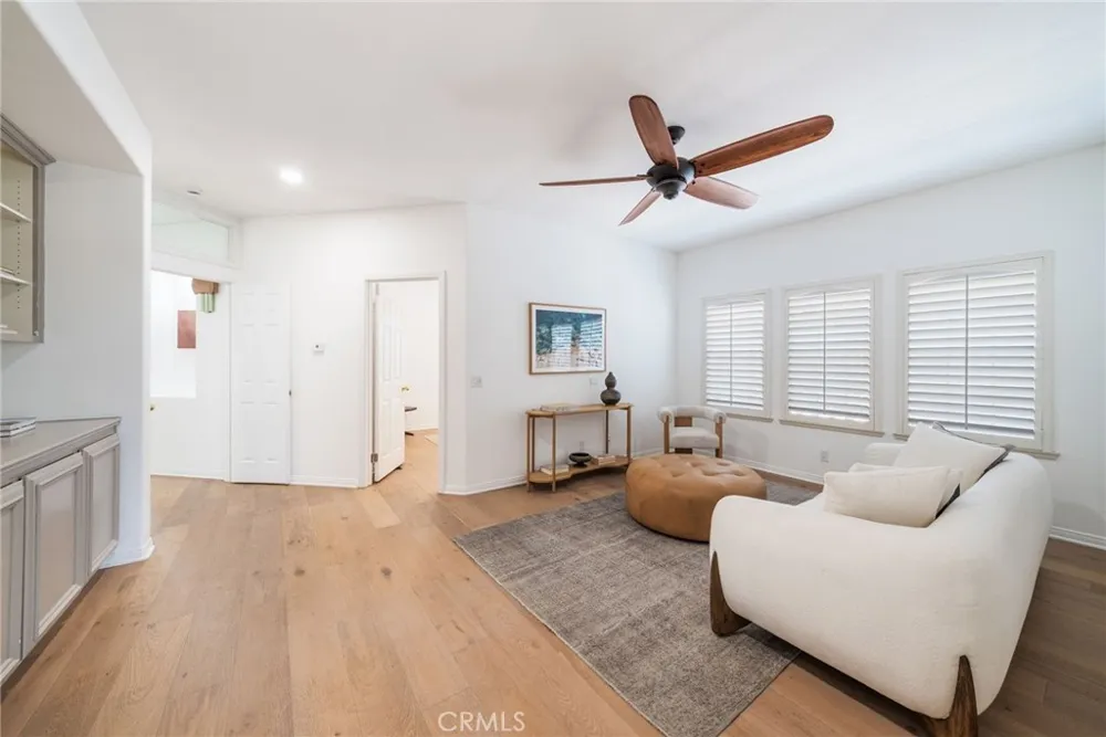 25842 Elderbrook Laguna Hills, CA 92653