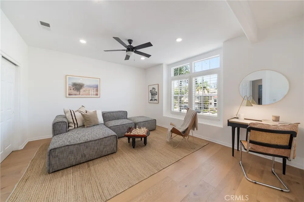 25842 Elderbrook Laguna Hills, CA 92653