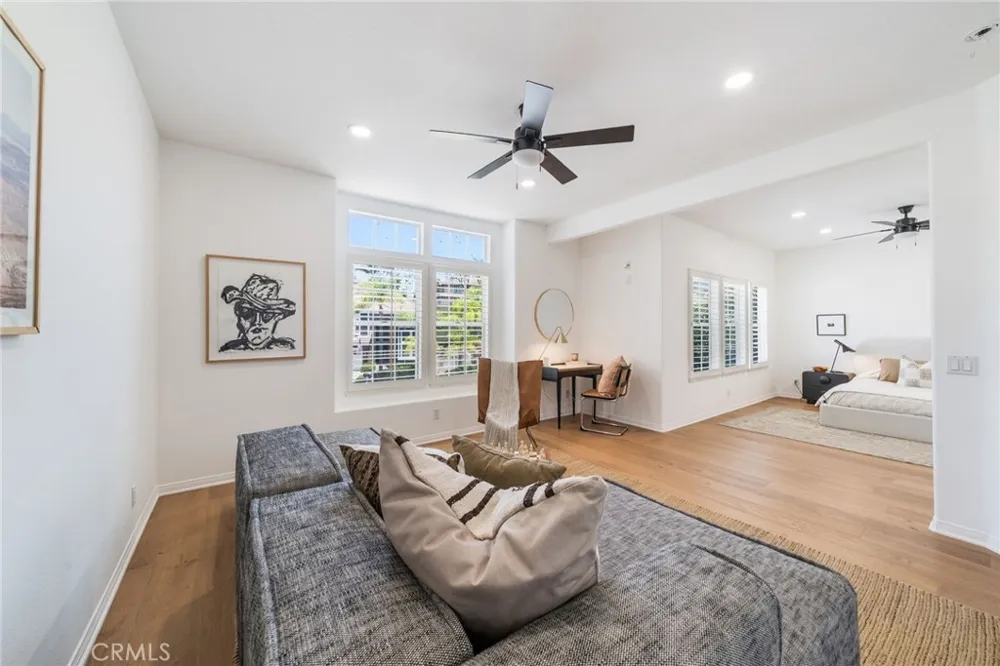 25842 Elderbrook Laguna Hills, CA 92653