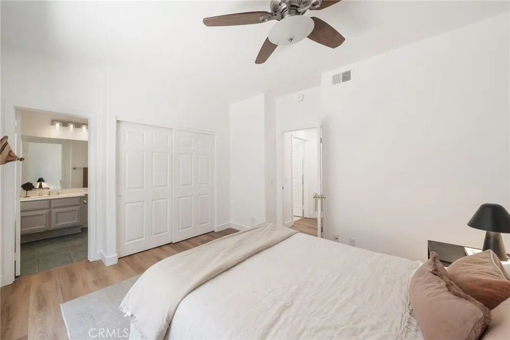 25842 Elderbrook Laguna Hills, CA 92653