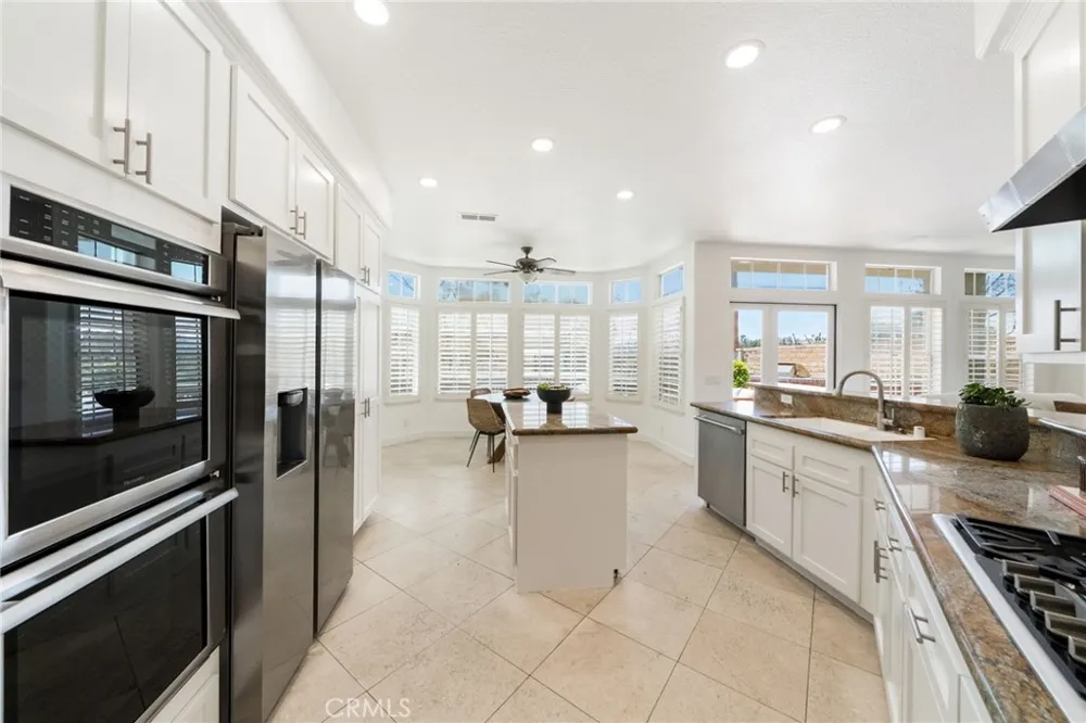 25842 Elderbrook Laguna Hills, CA 92653