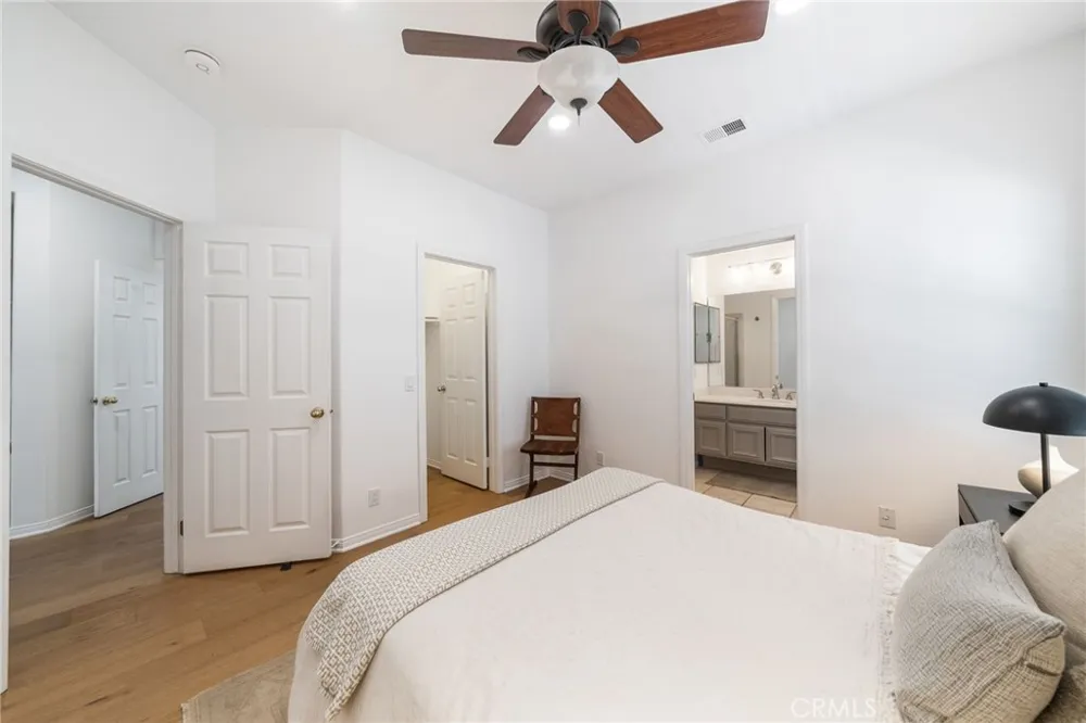 25842 Elderbrook Laguna Hills, CA 92653