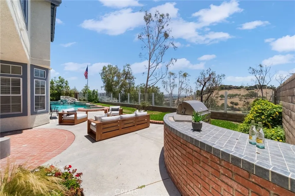 25842 Elderbrook Laguna Hills, CA 92653