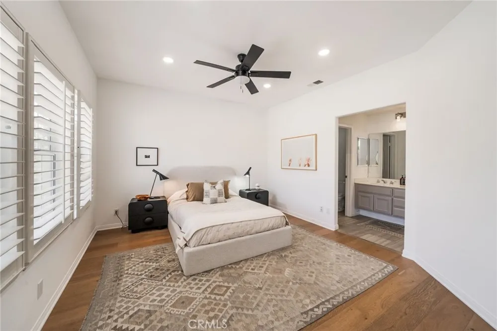 25842 Elderbrook Laguna Hills, CA 92653