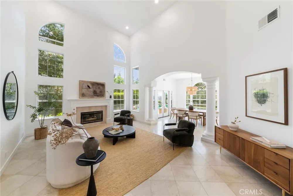 25842 Elderbrook Laguna Hills, CA 92653