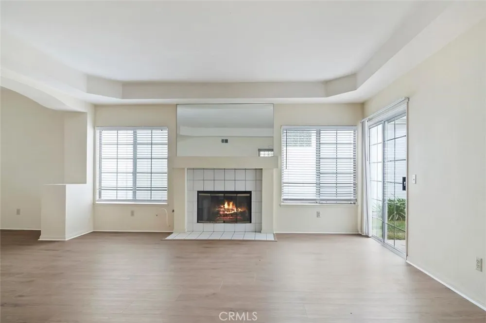 2117 Bermuda Dunes Oxnard, CA 93036