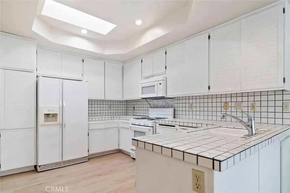 2117 Bermuda Dunes Oxnard, CA 93036