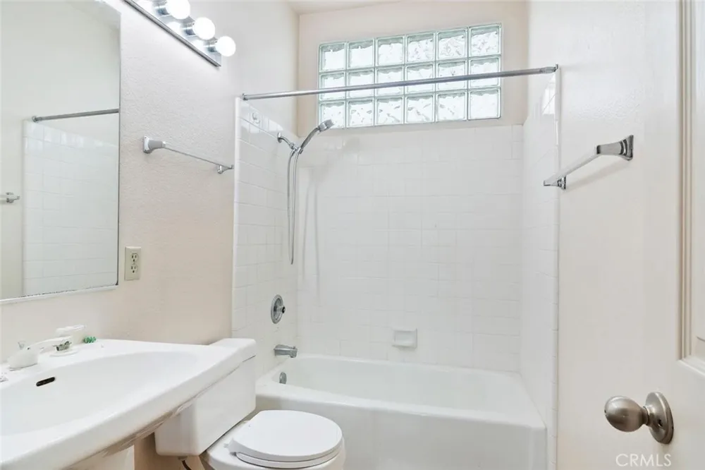 2117 Bermuda Dunes Oxnard, CA 93036