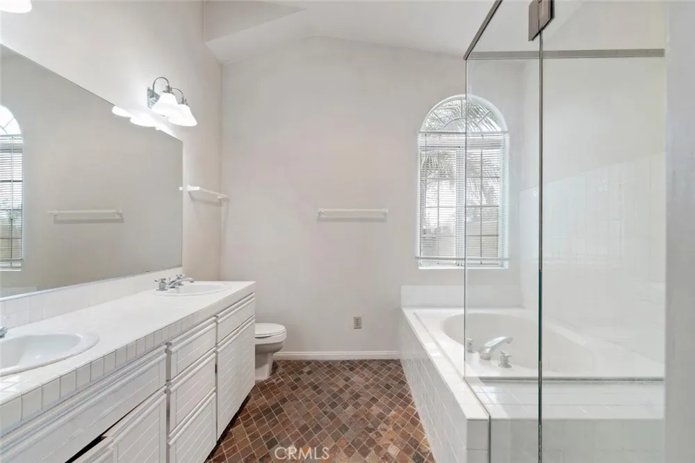 2117 Bermuda Dunes Oxnard, CA 93036