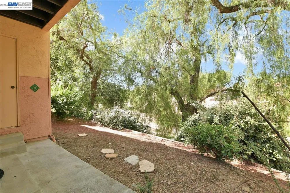 2280 Renwick Ln Antioch, CA 94509