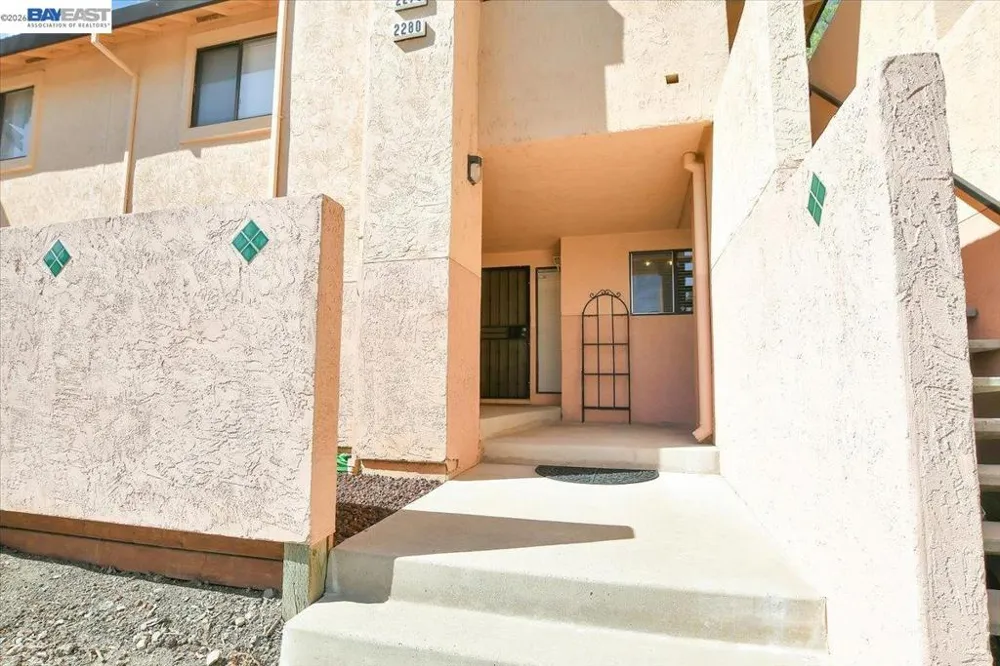 2280 Renwick Ln Antioch, CA 94509