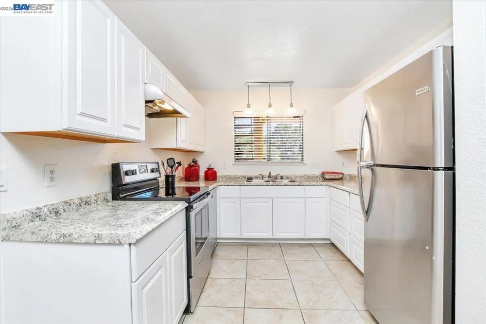 2280 Renwick Ln Antioch, CA 94509