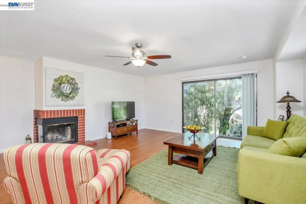 2280 Renwick Ln Antioch, CA 94509