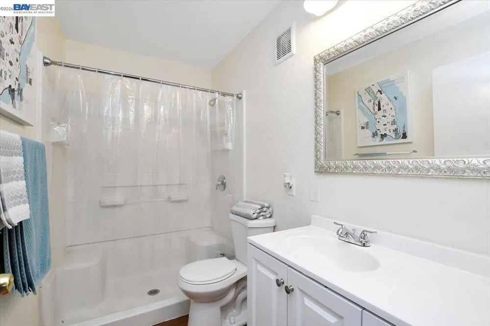 2280 Renwick Ln Antioch, CA 94509