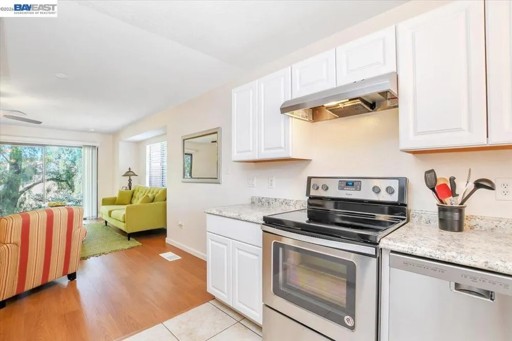 2280 Renwick Ln Antioch, CA 94509