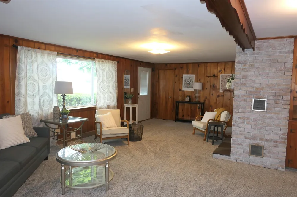 135 Riverside Drive Alma City, MI 48801
