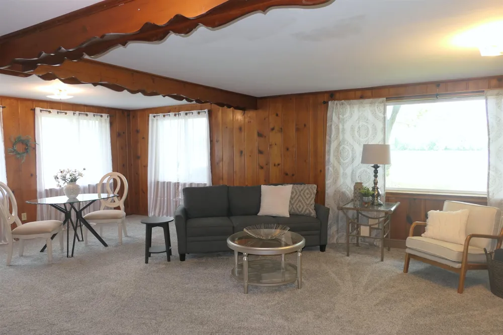 135 Riverside Drive Alma City, MI 48801