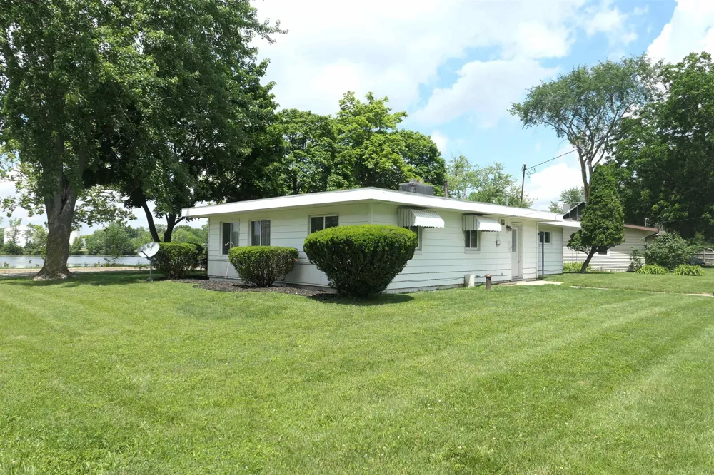 135 Riverside Drive Alma City, MI 48801