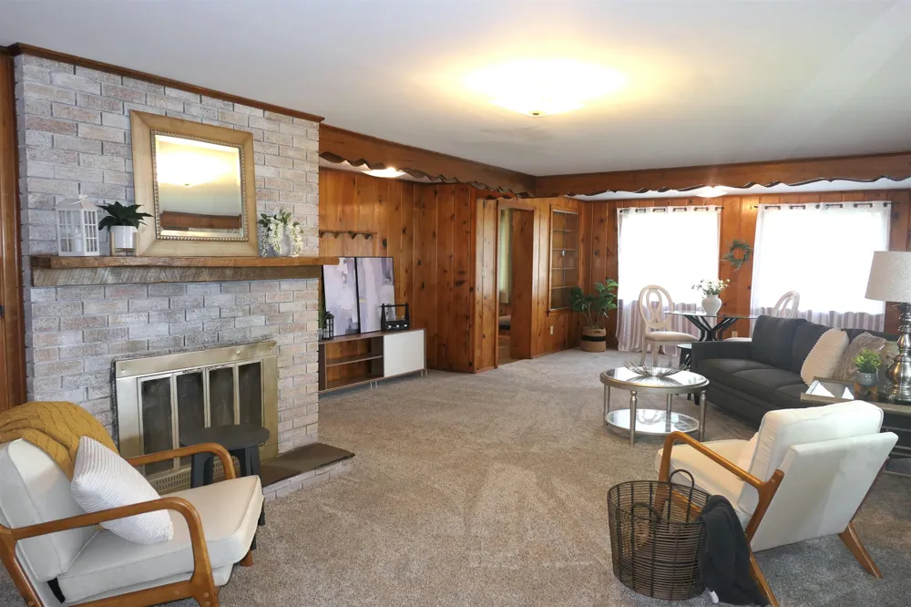 135 Riverside Drive Alma City, MI 48801