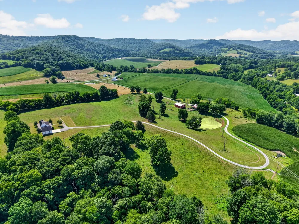 5713 Smith Fork Rd Liberty, TN 37095
