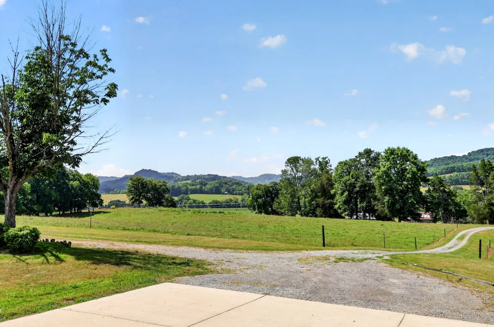 5713 Smith Fork Rd Liberty, TN 37095
