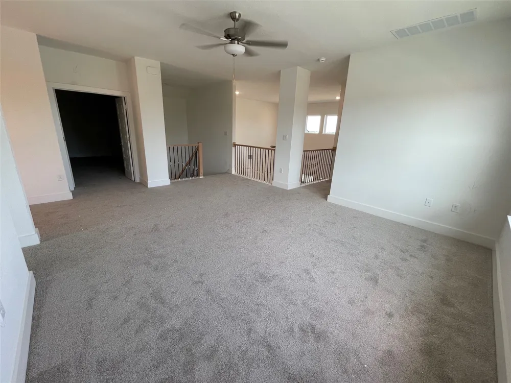 19501 Janke Cove Pflugerville, TX 78660
