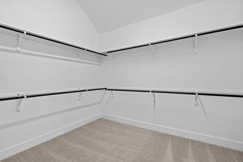 19501 Janke Cove Pflugerville, TX 78660