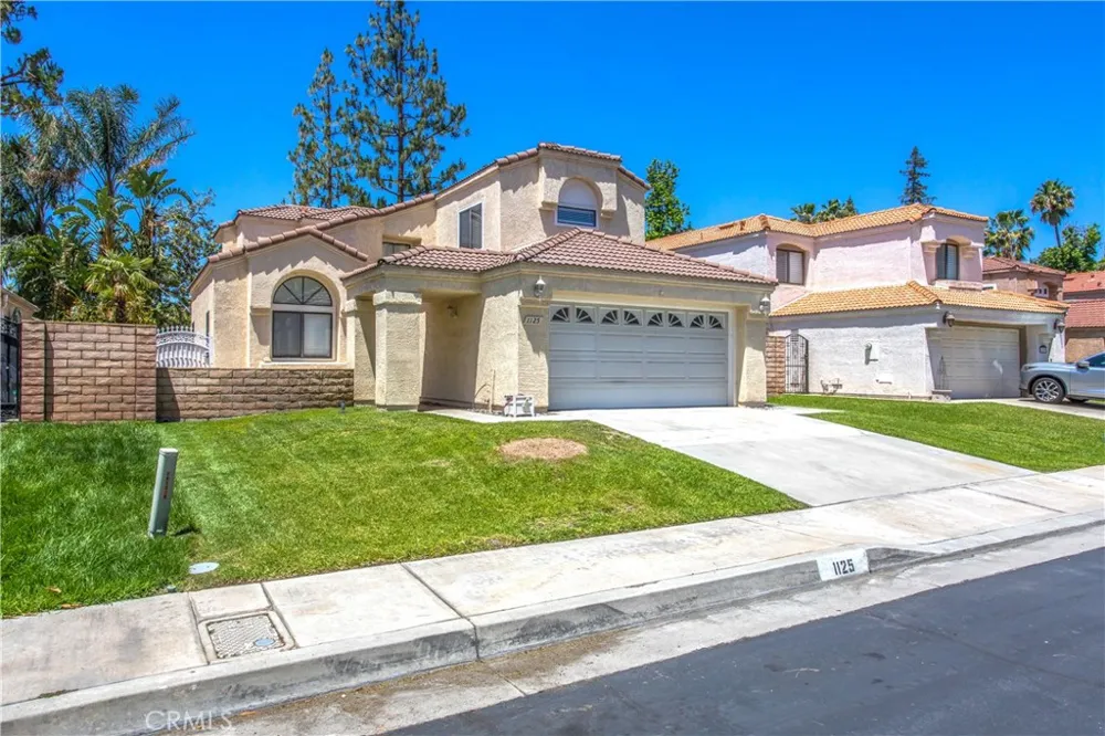 1125 Via Nice Redlands, CA 92374