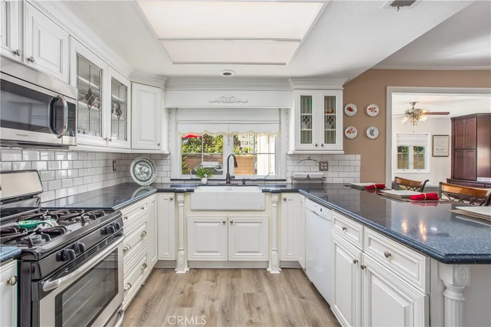 1125 Via Nice Redlands, CA 92374