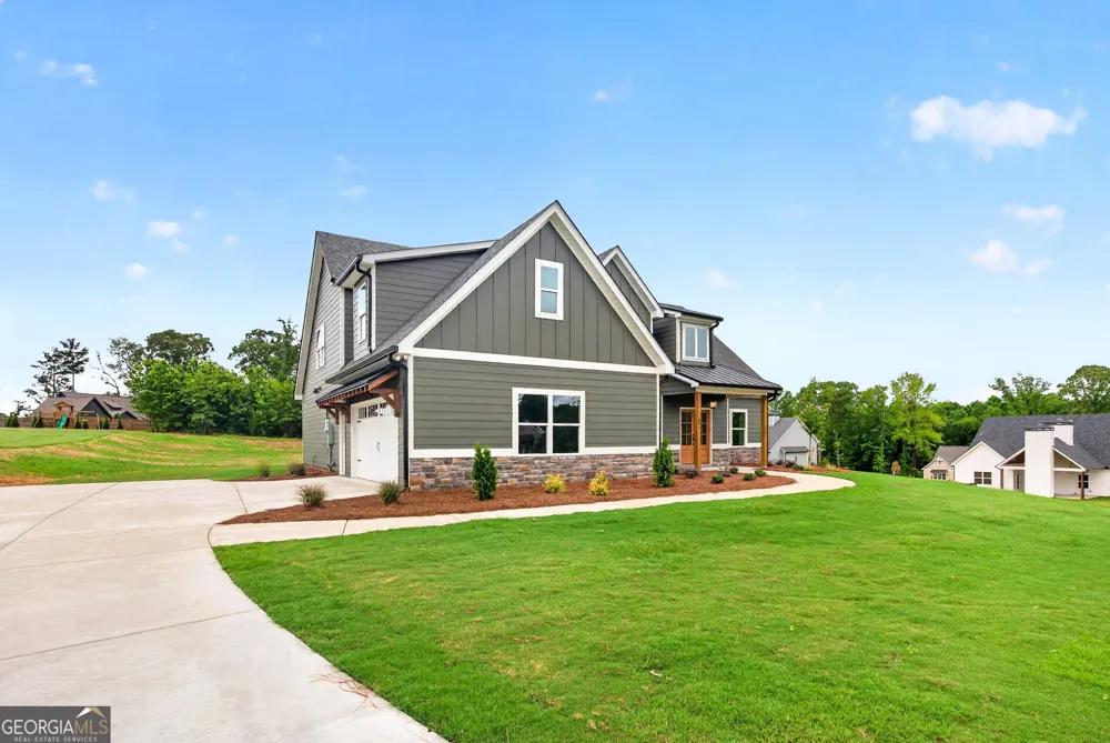 88 Conner LN Williamson, GA 30292