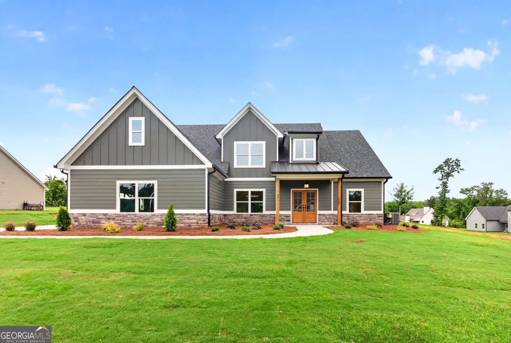 88 Conner LN Williamson, GA 30292