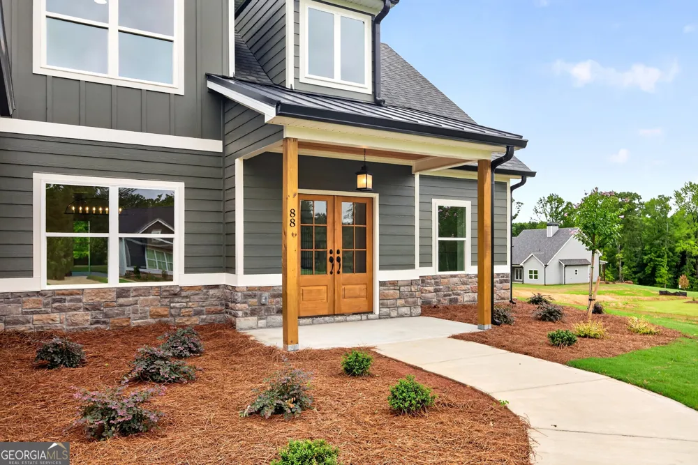 88 Conner LN Williamson, GA 30292