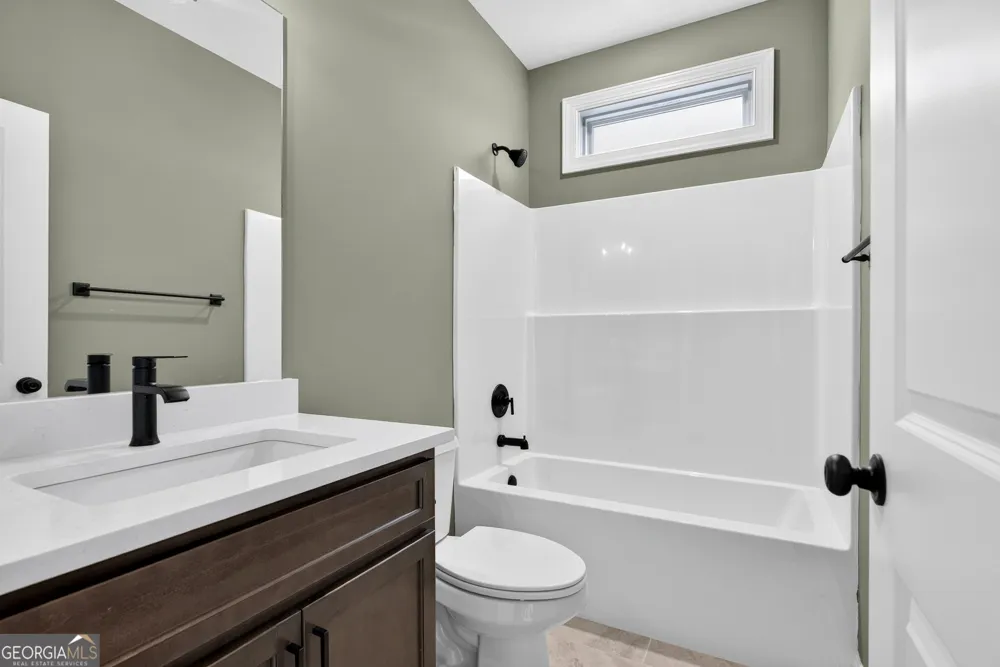 88 Conner LN Williamson, GA 30292