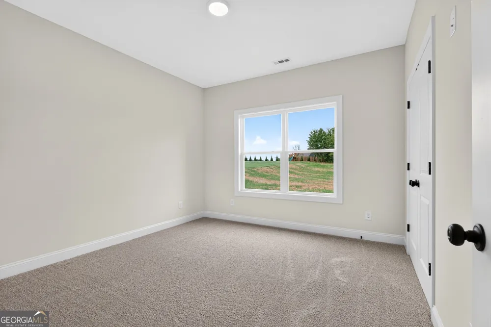 88 Conner LN Williamson, GA 30292