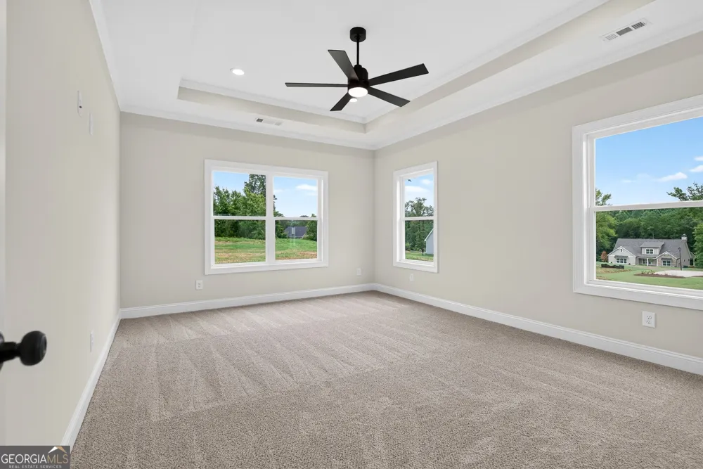 88 Conner LN Williamson, GA 30292