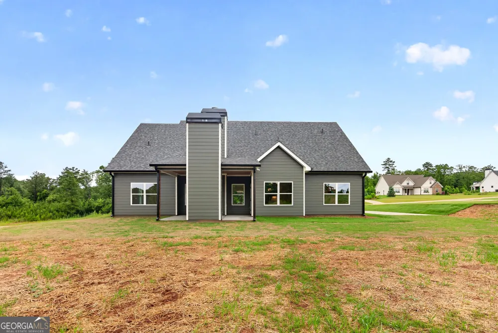 88 Conner LN Williamson, GA 30292