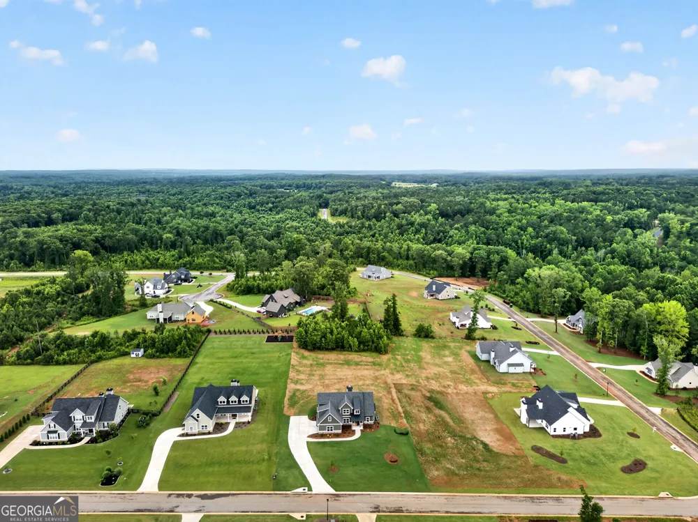 88 Conner LN Williamson, GA 30292