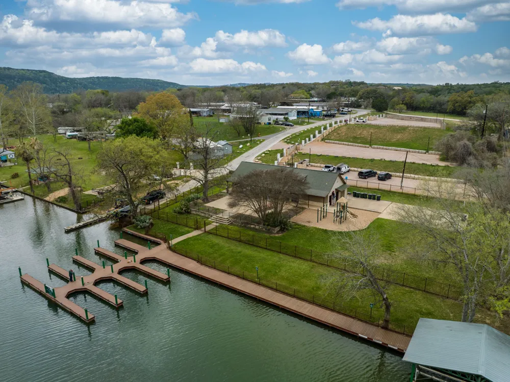 12816 Majestic Oaks Drive Austin, TX 78732