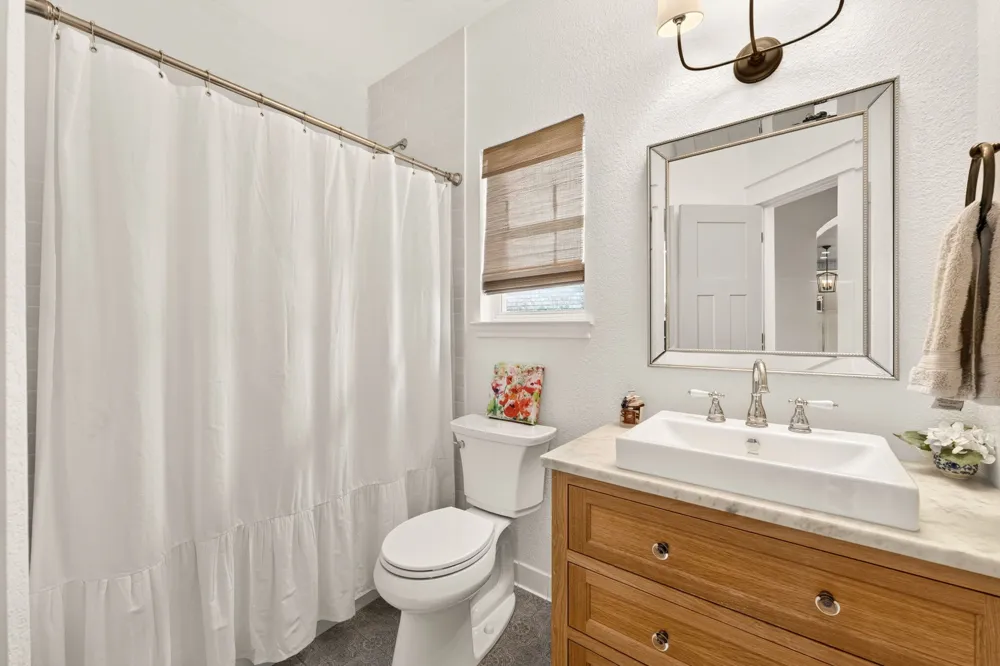 12816 Majestic Oaks Drive Austin, TX 78732