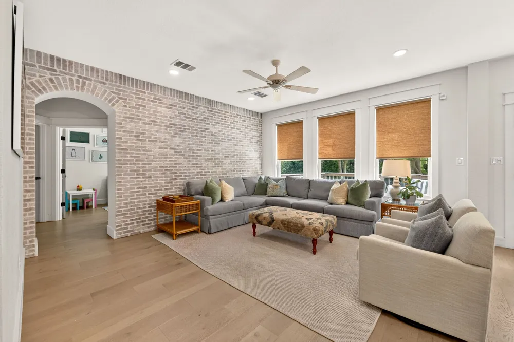 12816 Majestic Oaks Drive Austin, TX 78732