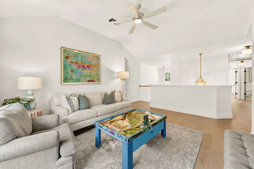 12816 Majestic Oaks Drive Austin, TX 78732
