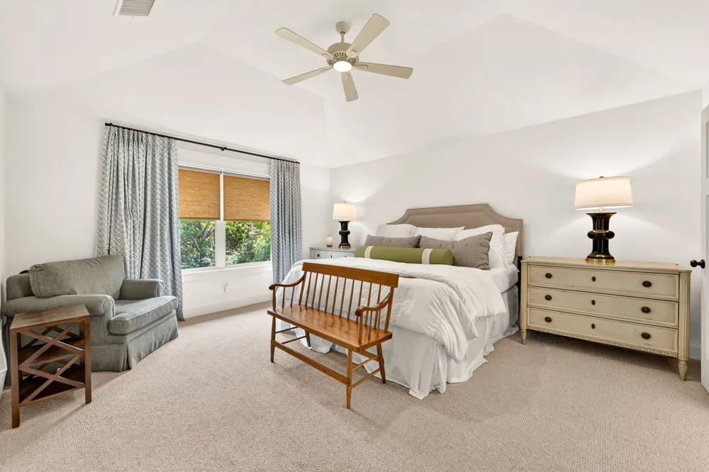 12816 Majestic Oaks Drive Austin, TX 78732
