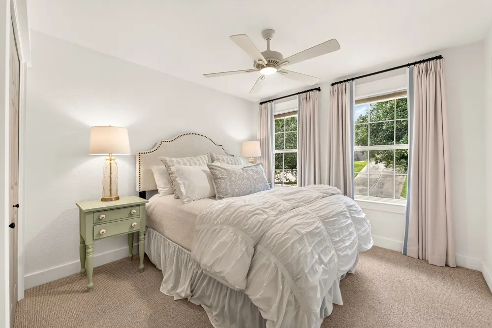 12816 Majestic Oaks Drive Austin, TX 78732