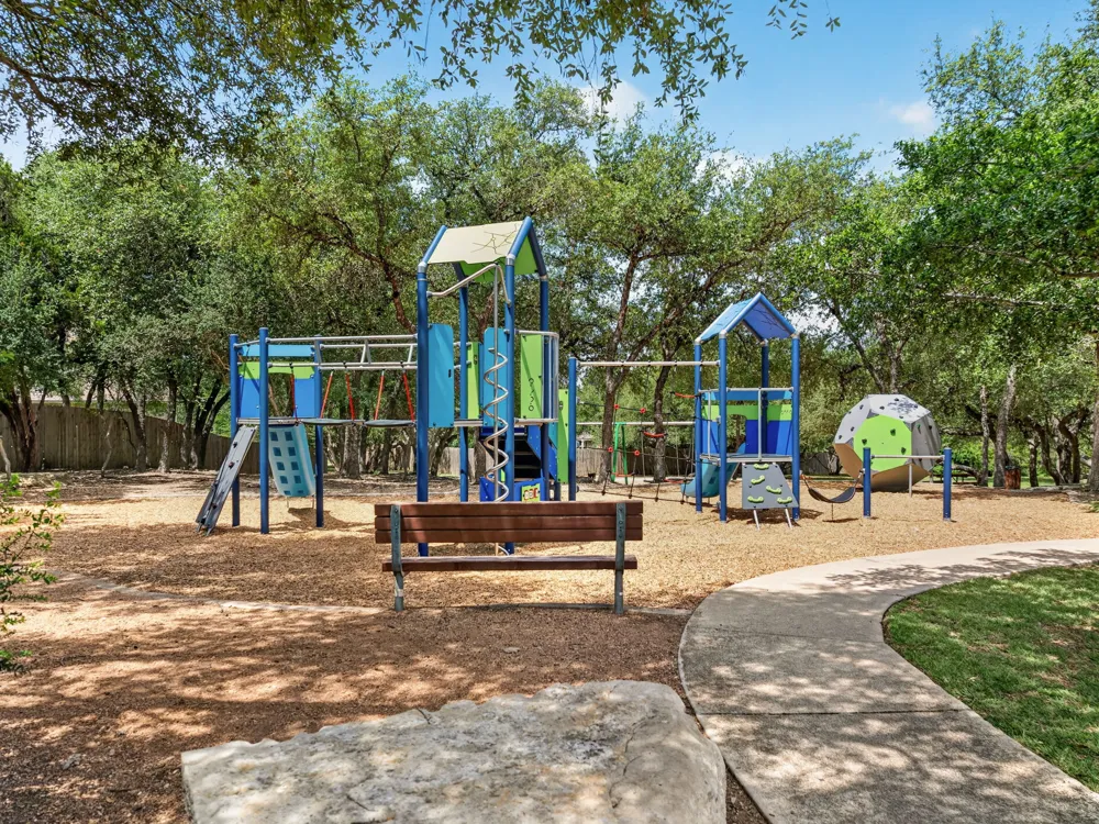 12816 Majestic Oaks Drive Austin, TX 78732