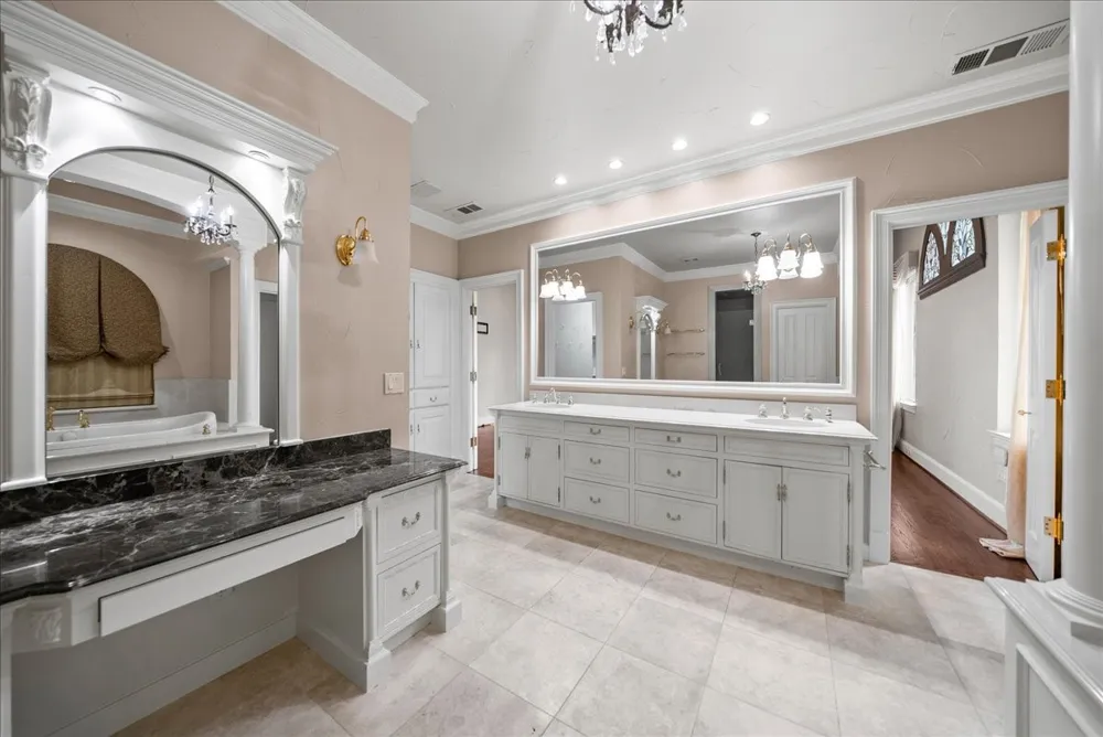 900 Amethyst Drive Oak Point, TX 75068