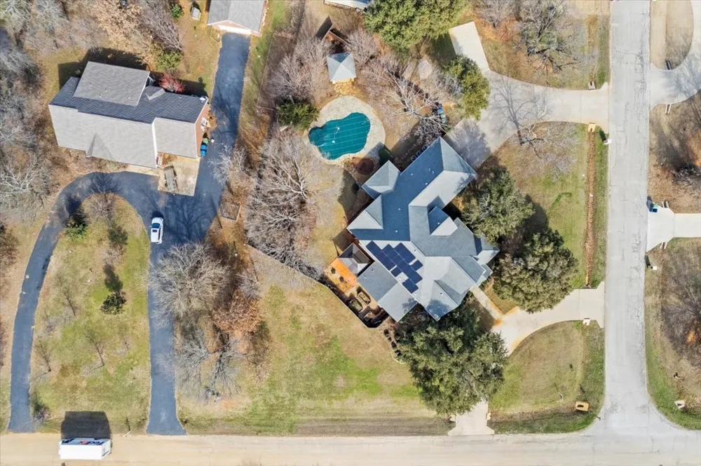900 Amethyst Drive Oak Point, TX 75068