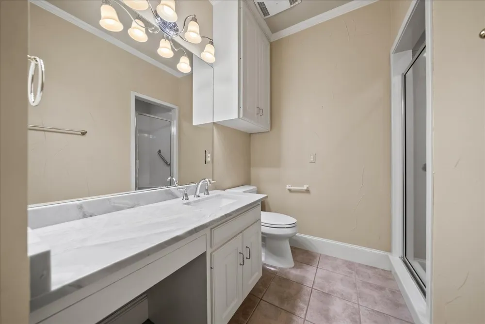 900 Amethyst Drive Oak Point, TX 75068